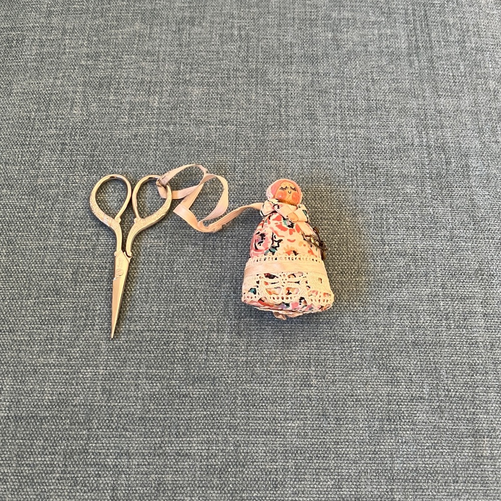 Vintage Knitting Crocheting Sewing Scissors